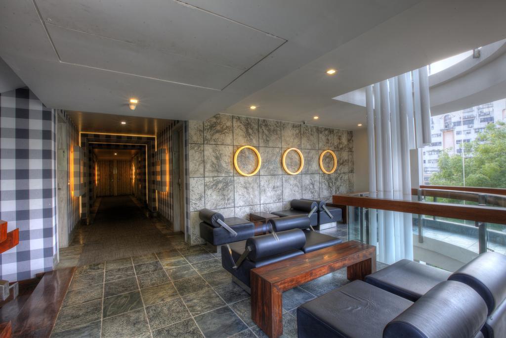 Hotel El Dorado Ahmedabad Esterno foto