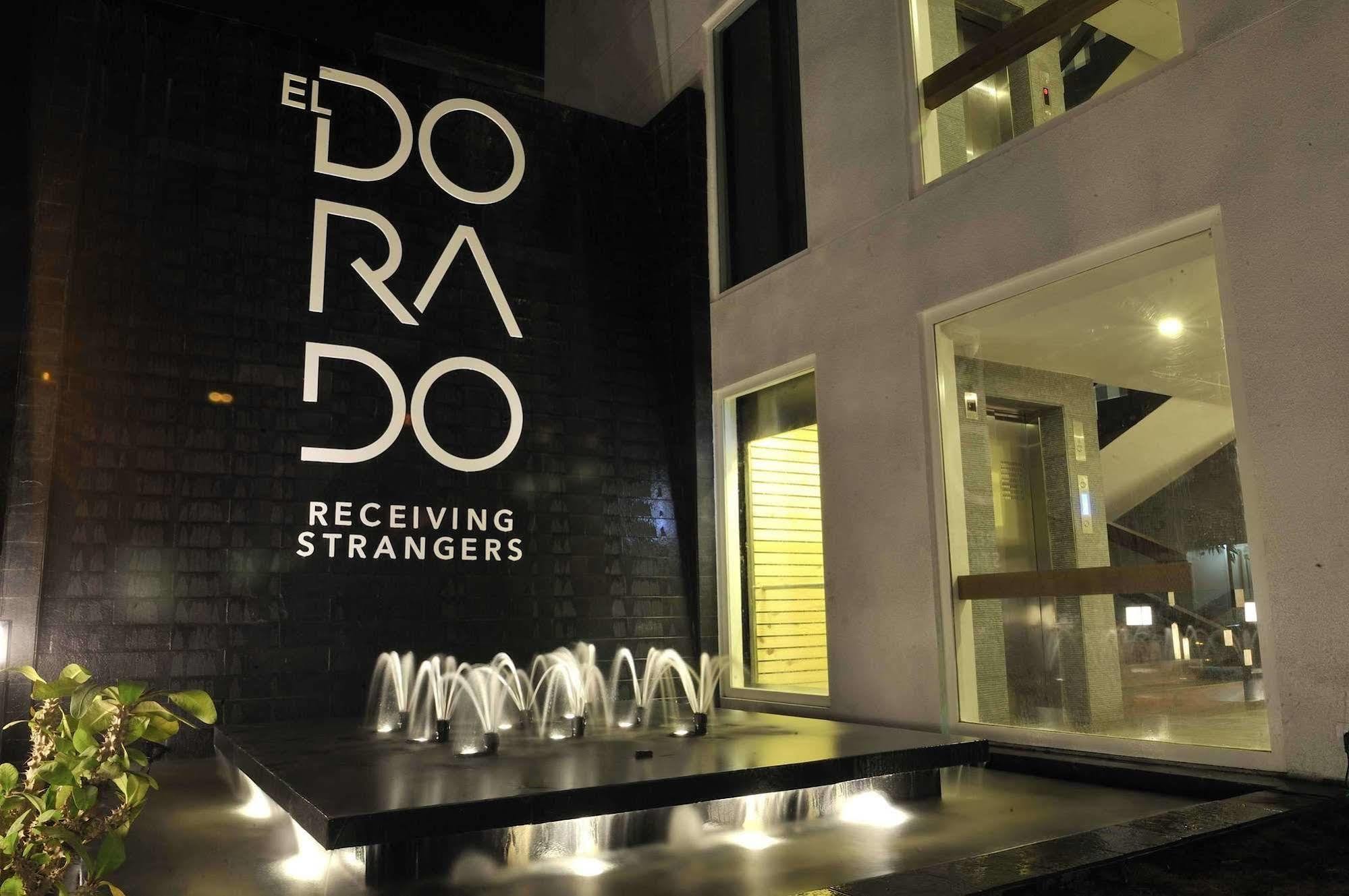 Hotel El Dorado Ahmedabad Esterno foto